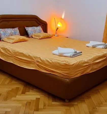 Vectorq Apartments - Minish 94/T2 Bukarest